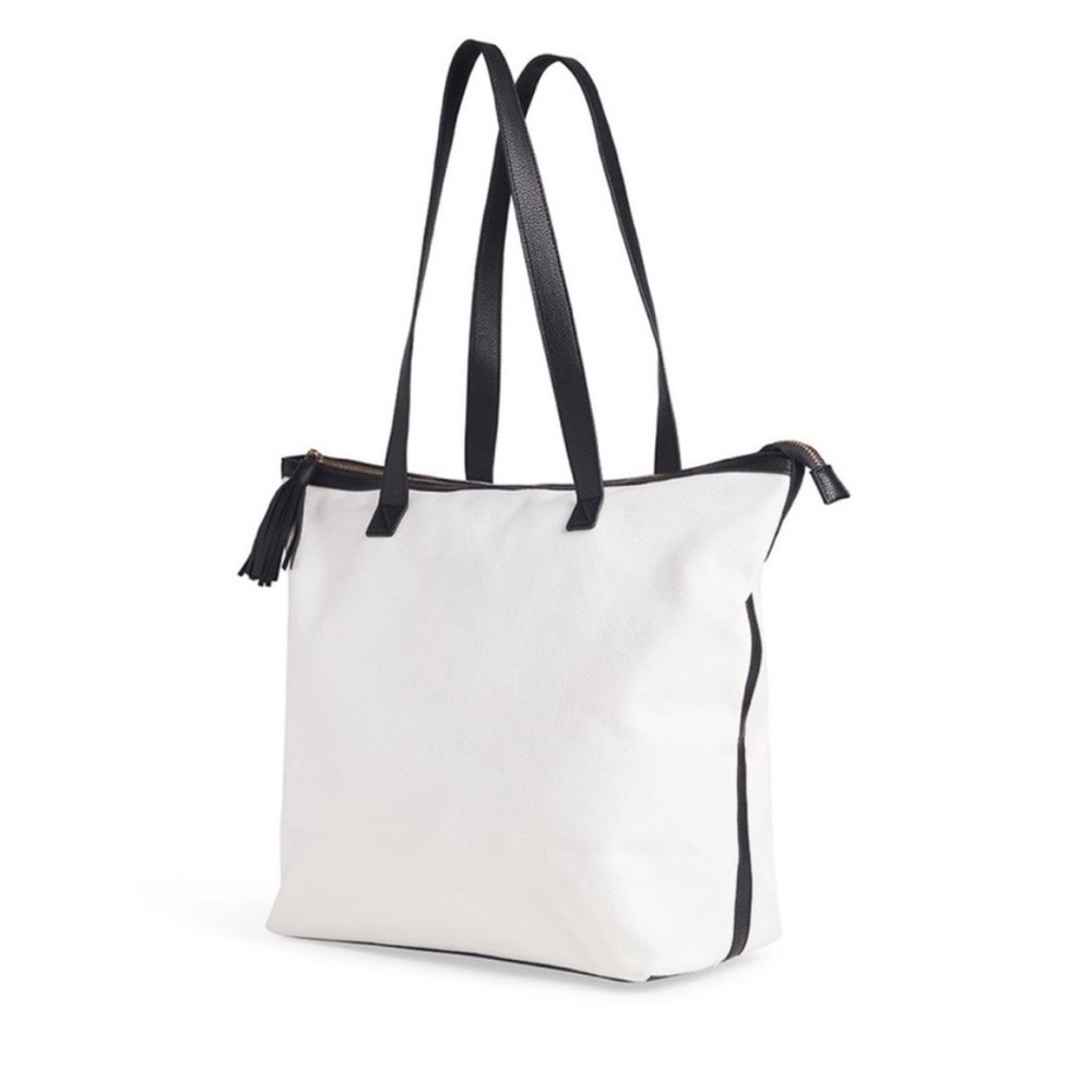 NWT WALTER BAKER Ivory Carly Day Tripper Canvas Weekender